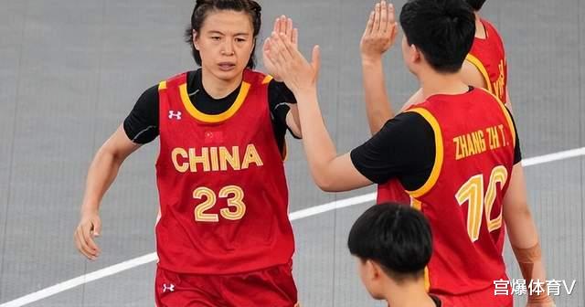 中国女篮坏消息！王牌后卫赛季报销，或缺席巴黎奥运会，早日康复(3)