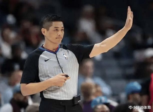 又被领先了！韩国人黄仁泰成首名NBA亚洲裁判，恭喜啊