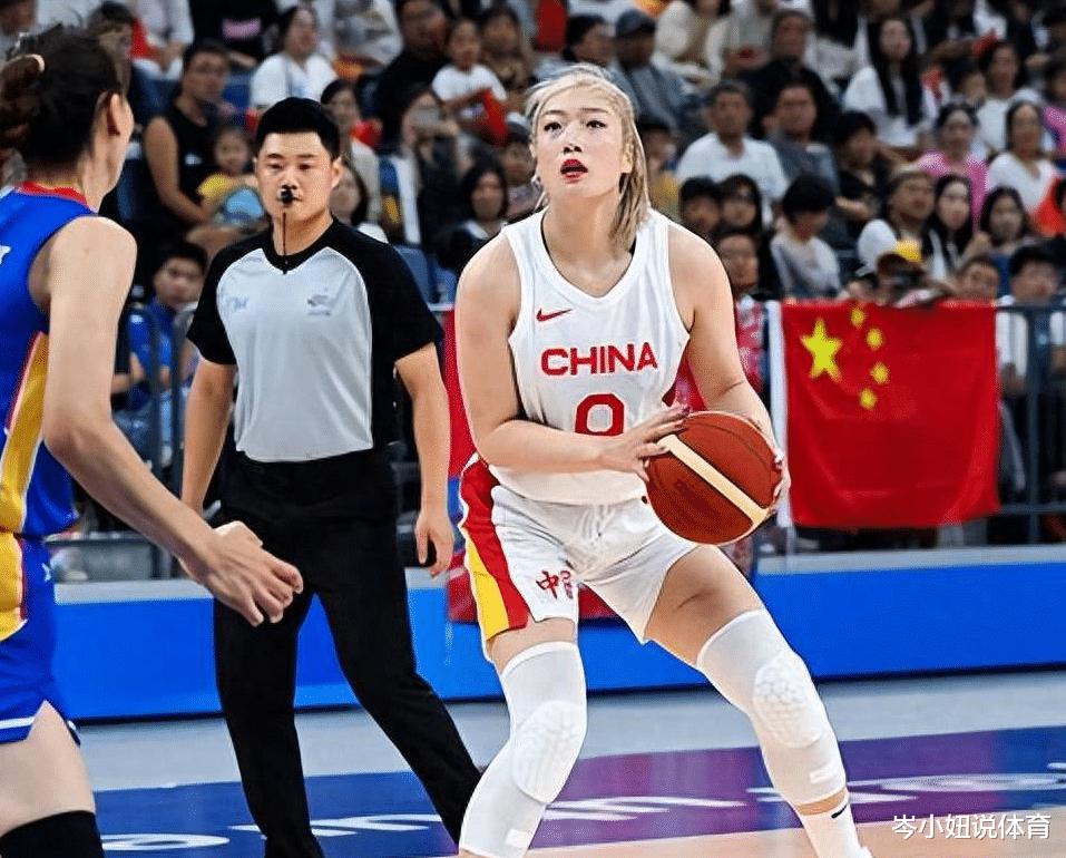 李梦是如何成为中国女篮的第一人？成长之路也很艰难(3)