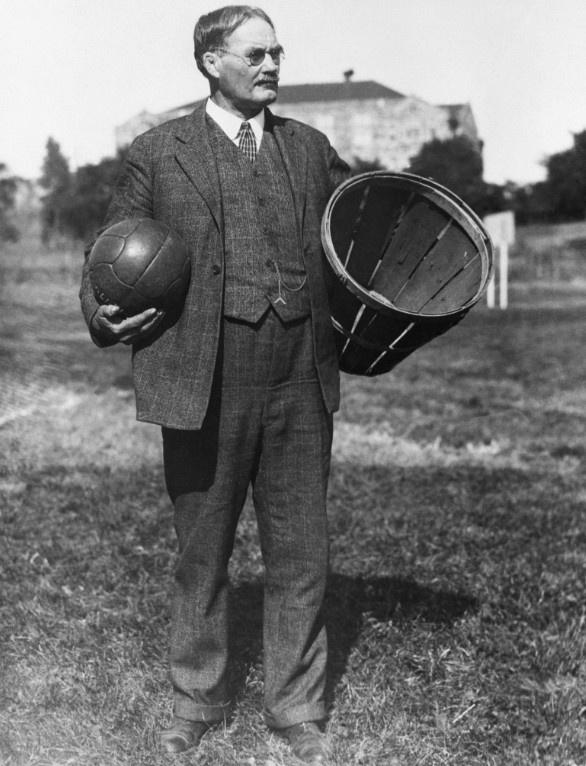 篮球生快！132年前的今天：詹姆士-奈史密斯正式发明篮球