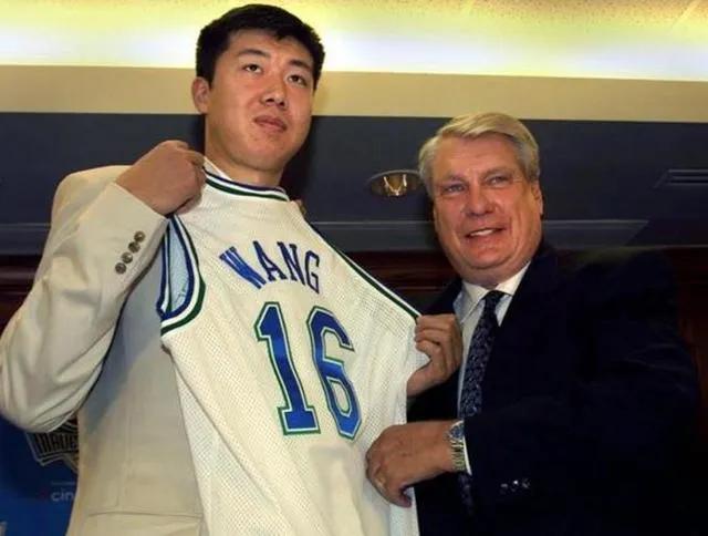 周琦和王哲林的经历，值得参考，杨瀚森要参加今年NBA选秀吗？(2)
