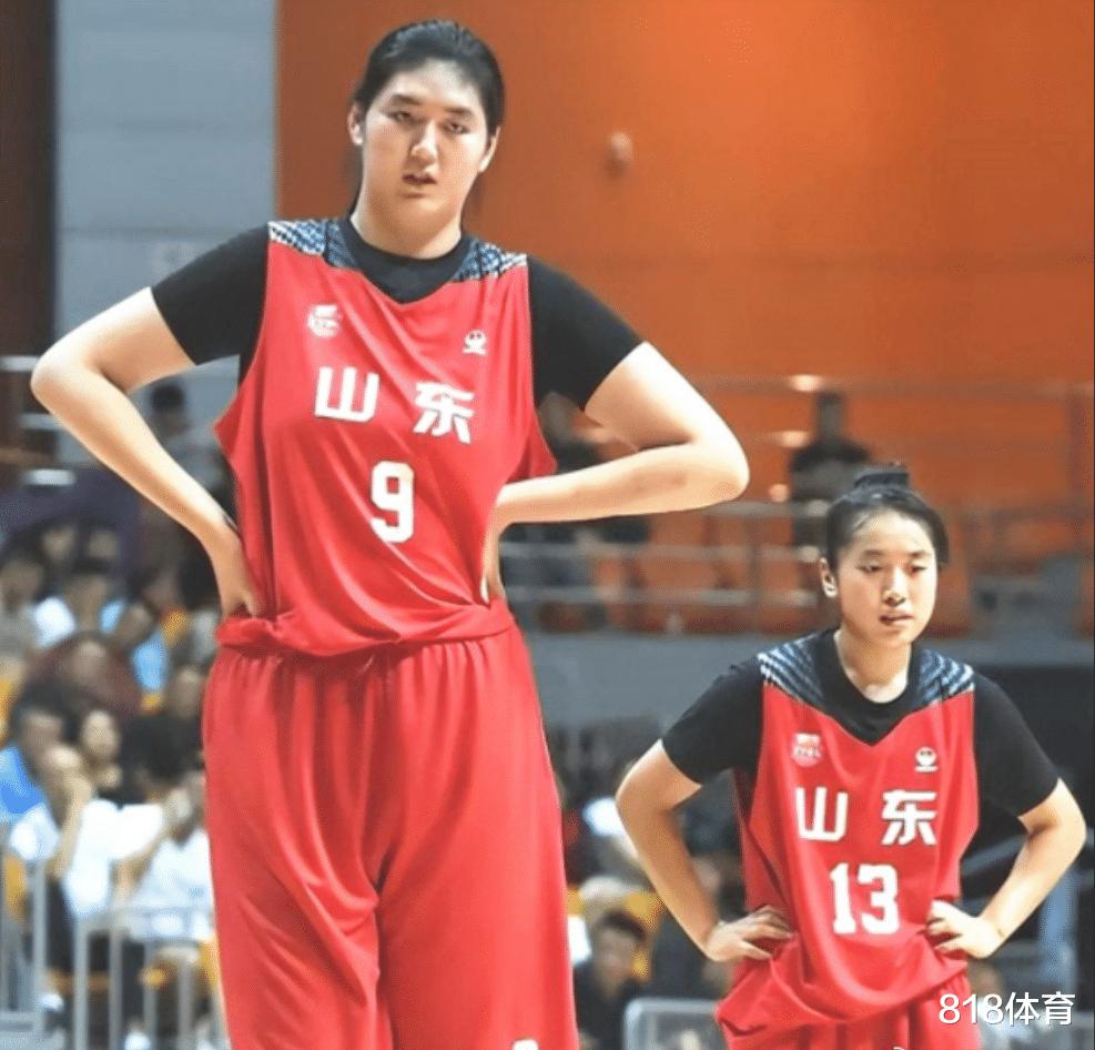 女姚明！2米28中锋张子宇首次入选国家队，16岁将出战U18亚锦赛