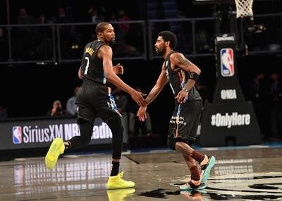 NBA赛场上的鹈鹕与篮网的对决总是充满激情与悬念。两队实力均衡，各有千秋