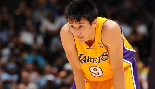 6位打过NBA的中国球员，谁得分最高？周琦6分 易建联31分(2)