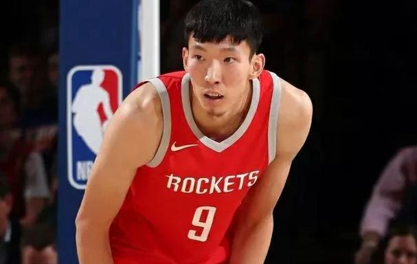 6位打过NBA的中国球员，谁得分最高？周琦6分 易建联31分(3)