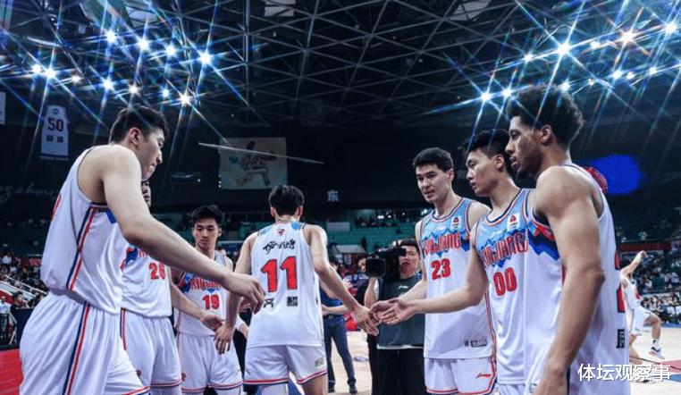 广州男篮71：93新疆男篮，本场比赛有4大不可思议，3个不争事实(2)