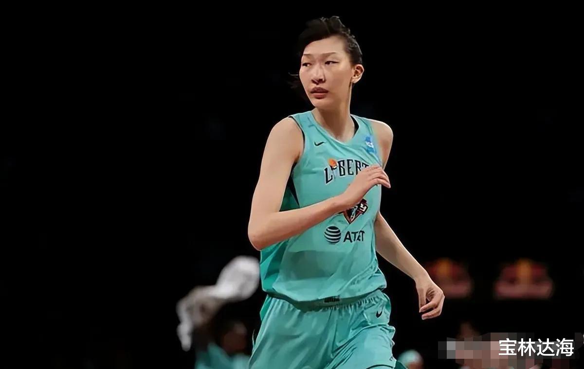 同在WNBA的中国女篮三巨头挣多少钱？(1)