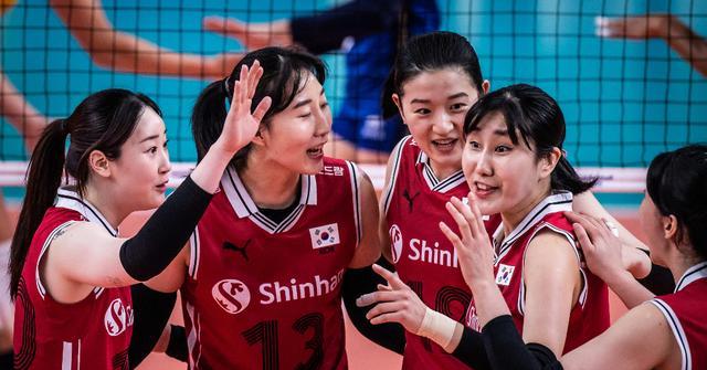 女排联赛最新排名，日本2连败降至第三，中国升至第五，冲三在望(6)