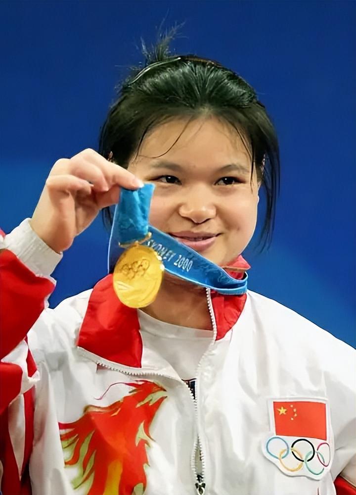 2003年，奥运冠军陈晓敏以399万拍卖所有奖牌，全部所得捐建学校(10)