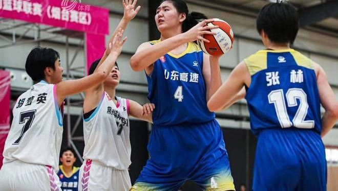 15岁女篮小将身高堪比姚明，决赛砍37分，她是不是女篮的未来？(3)
