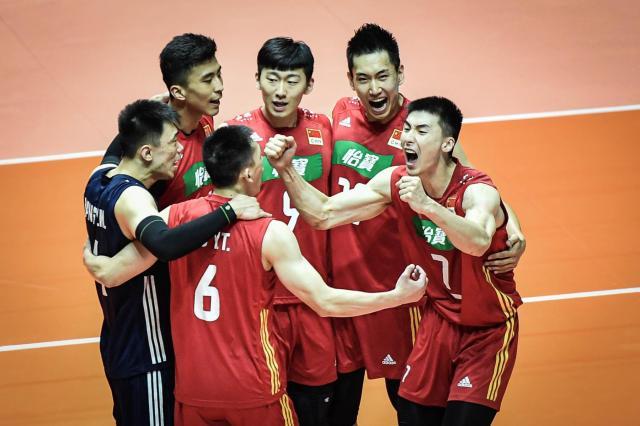 中国男排时隔十年再度登顶亚洲杯 进攻拦网齐发威(1)