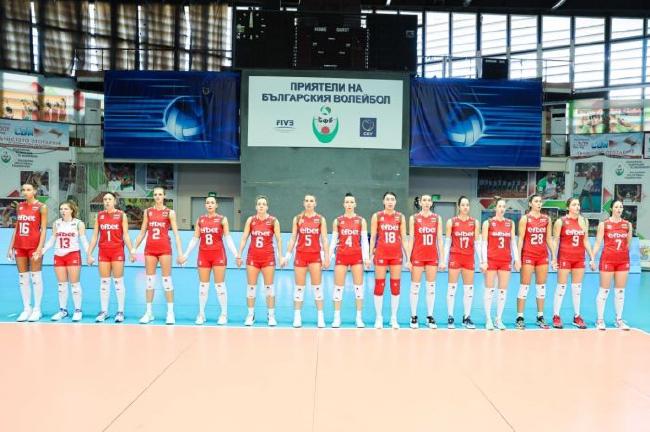 保加利亚女排世锦赛14人 瓦西列娃领衔自由人换将