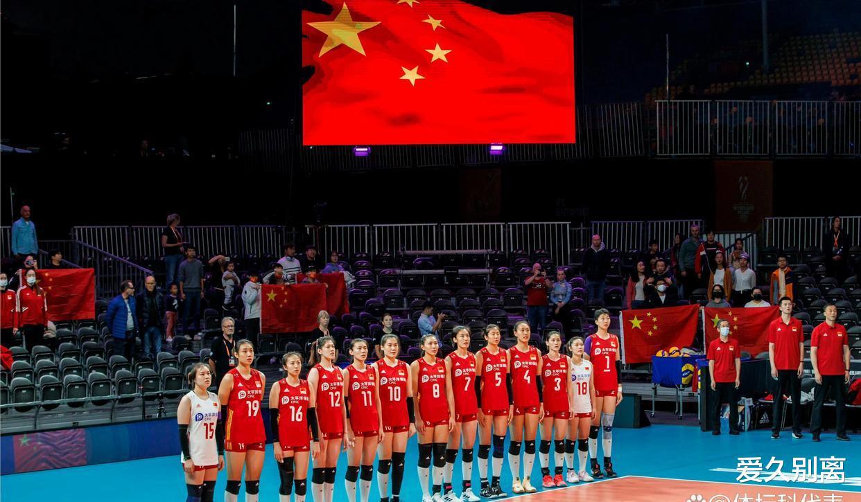 中国女排最新消息！主力接应龚翔宇突然受伤，世锦赛或无缘金牌！