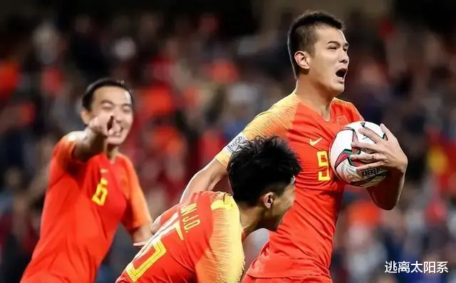 中国足球迎振奋喜讯，国足主帅做出重要表态，球迷齐声点赞