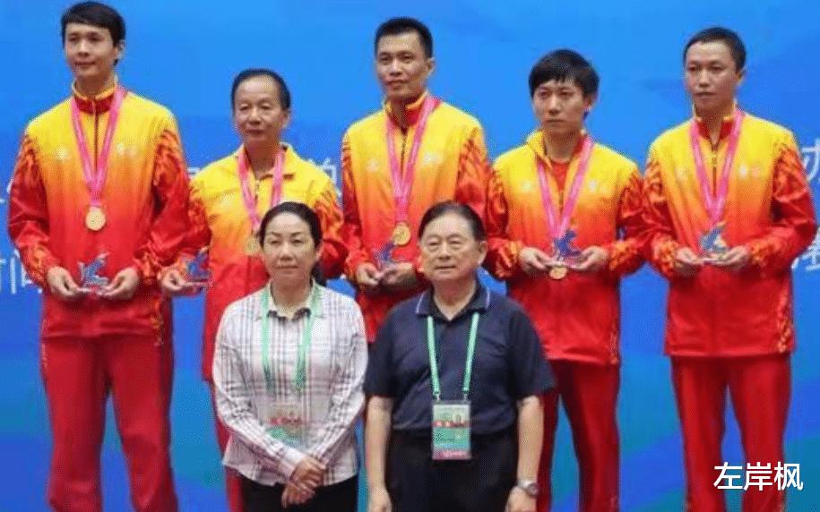 乔红：拿过11个世界冠军，与邓亚萍是队友，2018年结婚(12)