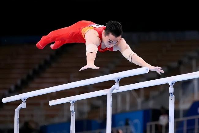 体操世锦赛尤洛0.1分之差跳马摘银 美女将申诉降组