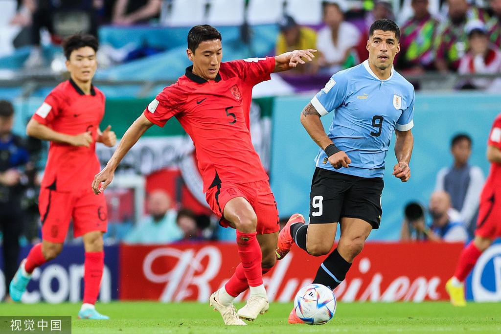 沙特和日本都赢了，韩国队世界杯首战平乌拉圭，韩国球迷反应不一(4)
