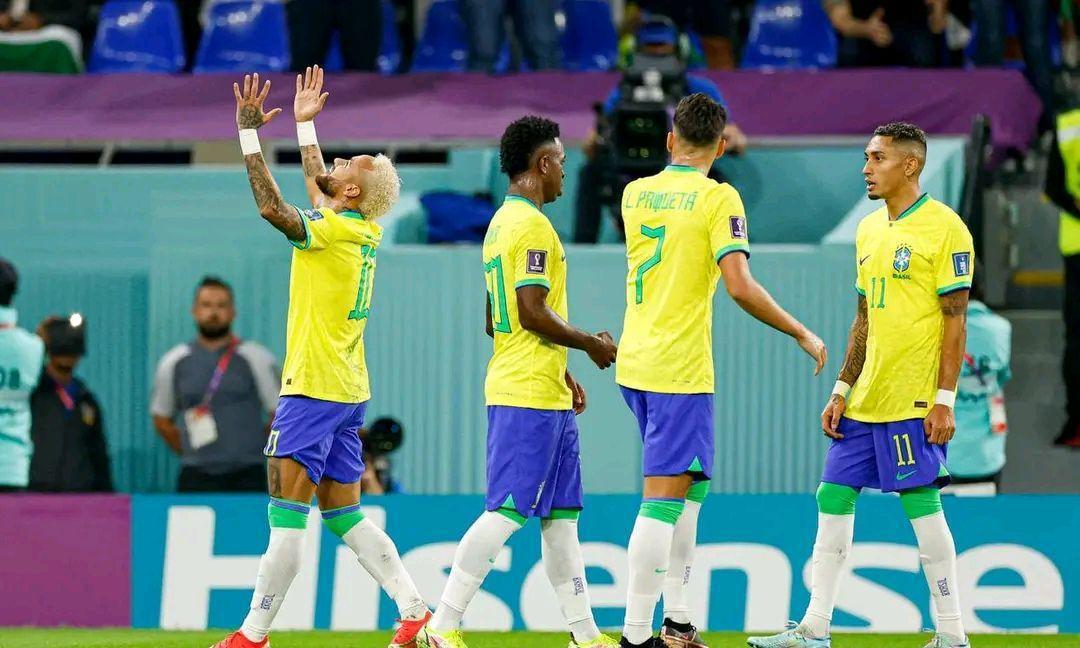 疯狂4连击！巴西4-1锤爆韩国晋级八强，1/4决赛将对阵克罗地亚(1)