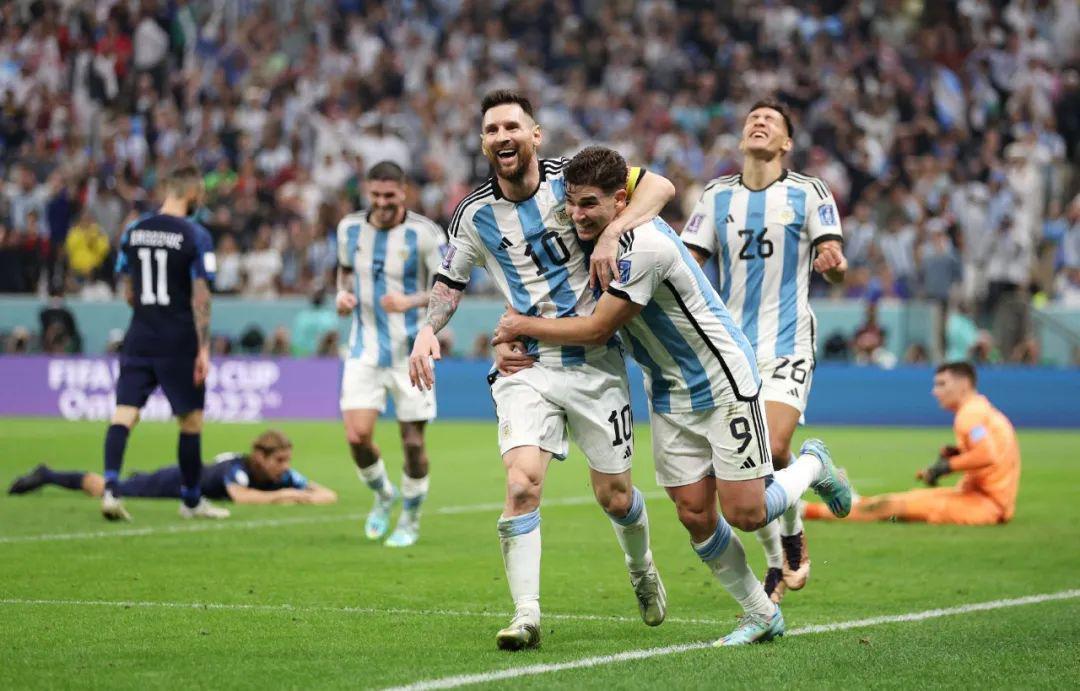 世界杯冠军赢家！阿根廷晋级决赛后法国豪门沾光，坐拥梅西姆巴佩