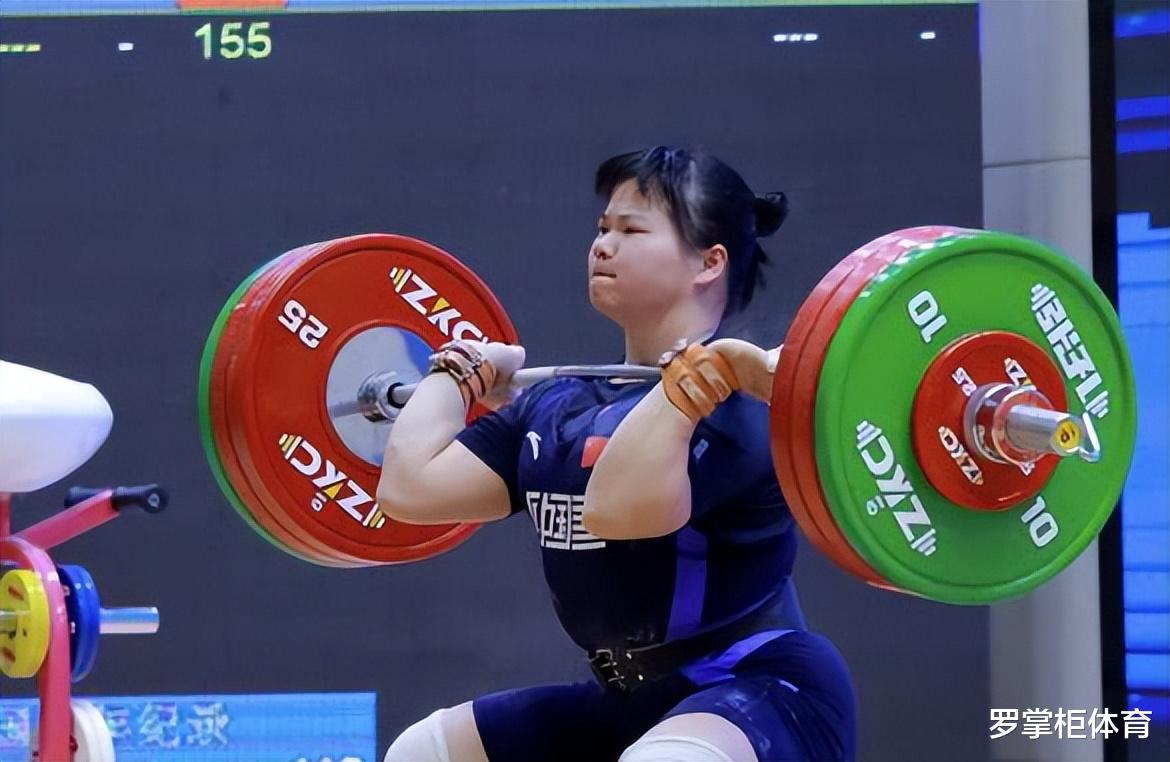 268公斤！中国00后姑娘打破世界纪录，总成绩超出亚军29公斤(3)