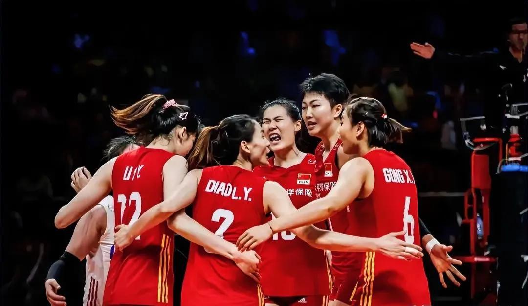 世界女排联赛，中国女排3:0德国，豪取两连胜，为球员表现打分

1、李盈莹，95
