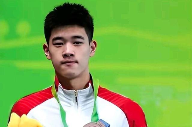 中国游泳新势力崛起，18岁19岁选手争先创纪录！(5)