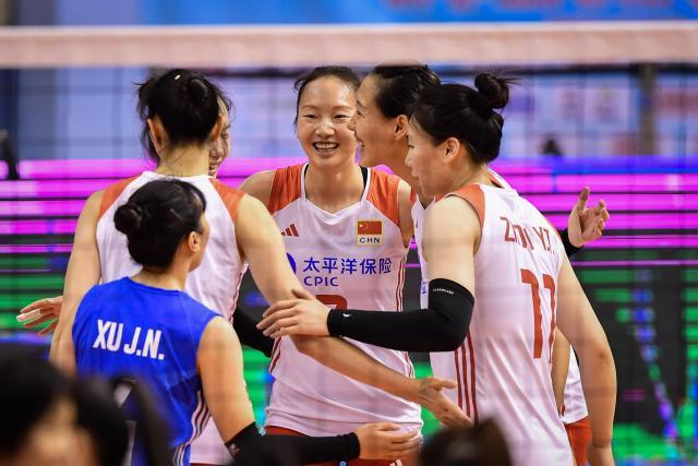 中国女排3比0横扫越南队！晋级亚锦赛决赛