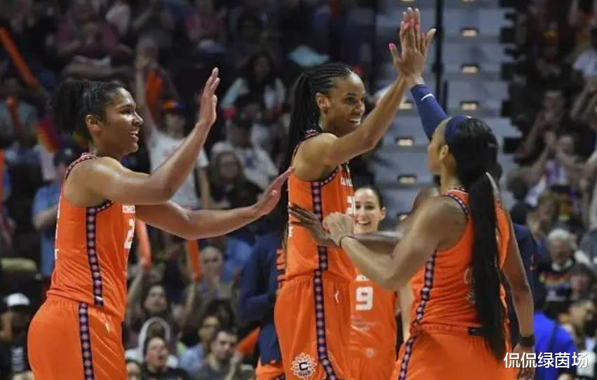 WNBA：太阳延续主场优势，90-60大胜山猫，邦纳17分托马斯15分(1)