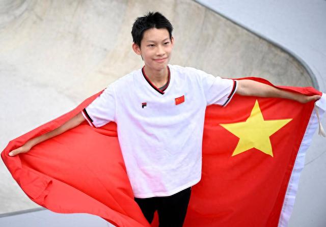 亚运观潮|史上首金！15岁小将陈烨夺得滑板男子碗池冠军