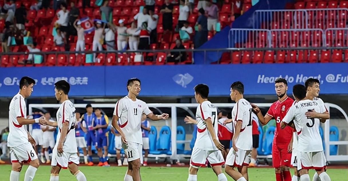1-4！中国球队惨败出局，朝鲜3连胜头名晋级，16强已经诞生6席(3)