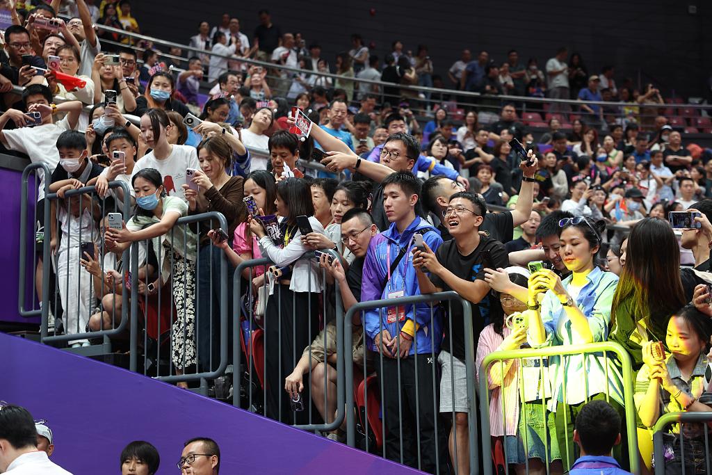 杭州亚运会各项目门票销售超5亿元，场馆座席上座率达90%(1)