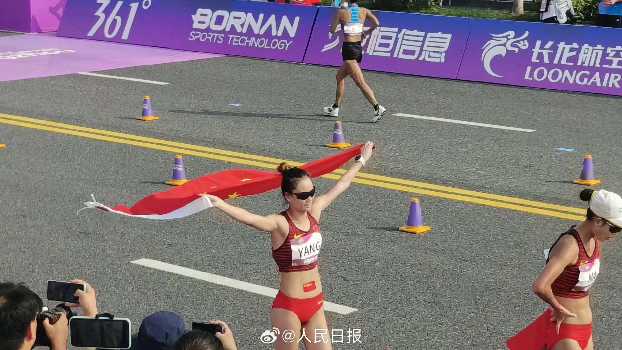 中秋好消息，中国队包揽女子20公里竞走冠亚军。恭喜！！！
