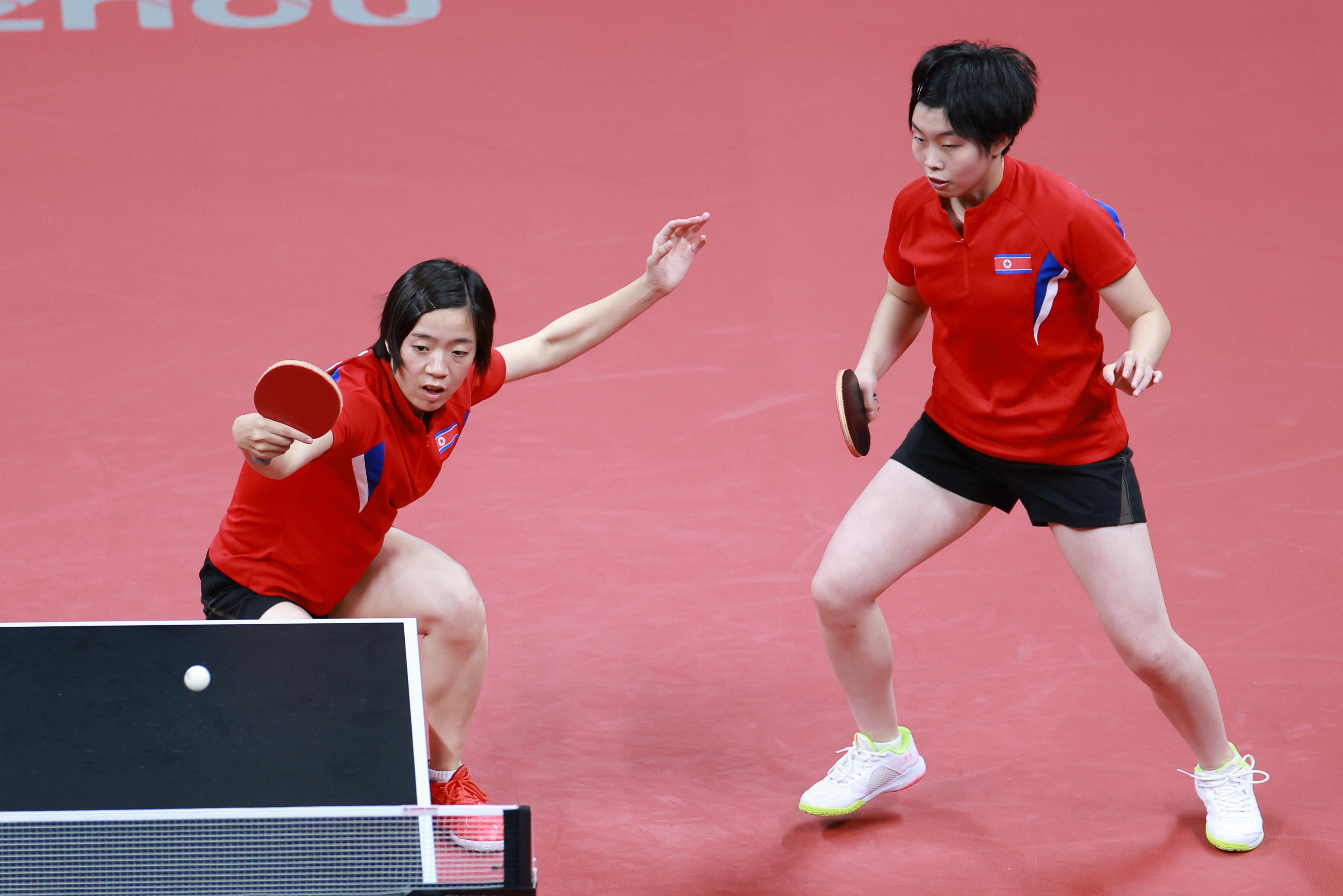 乒乓球——朝鲜组合嵯水影/朴水镜晋级女双决赛(3)