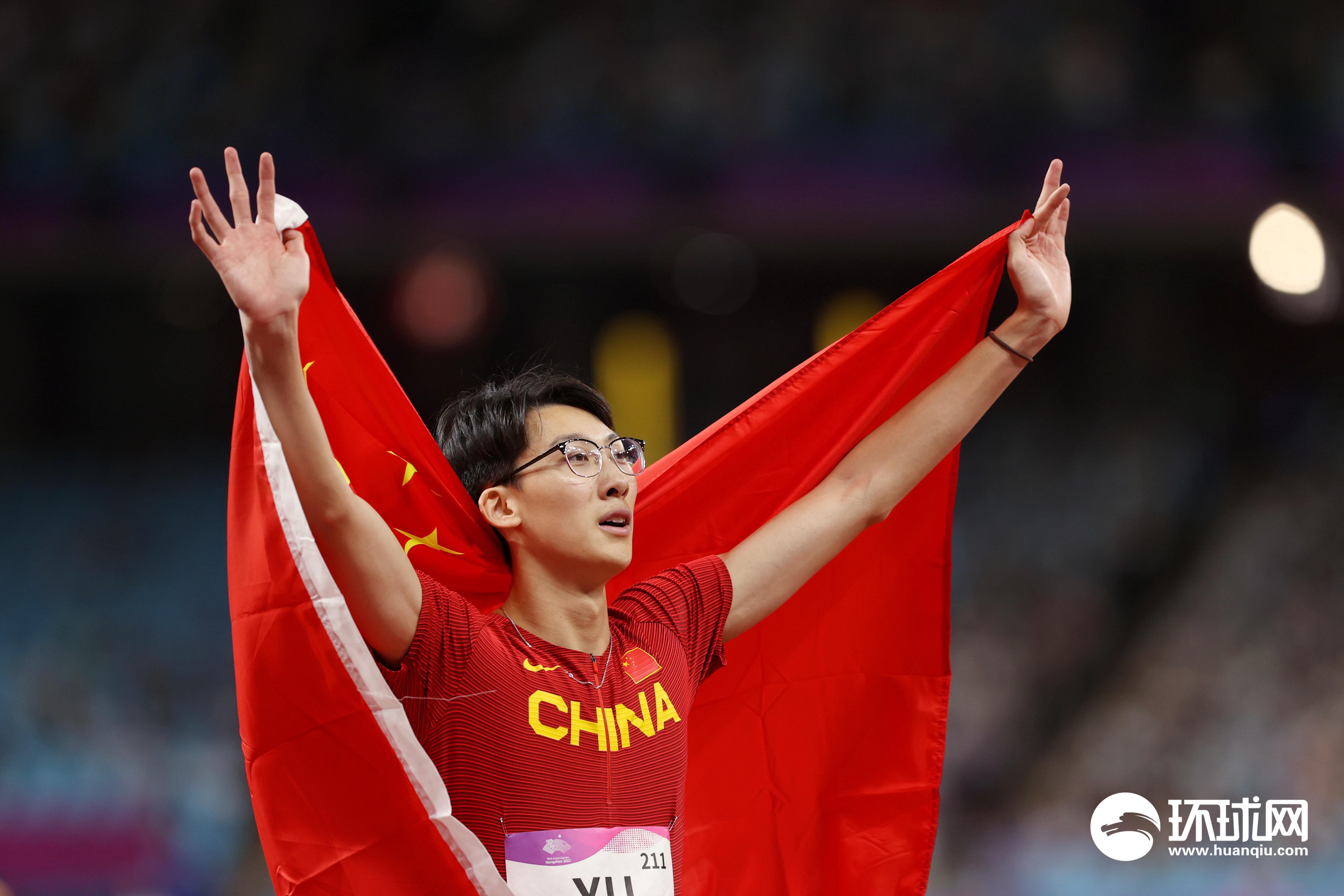[图集]中国选手徐卓一获110米跨栏季军(1)