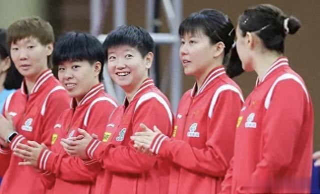 奥运冠军孙颖莎为什么是世界第一？9个女单冠军给出了答案！(5)
