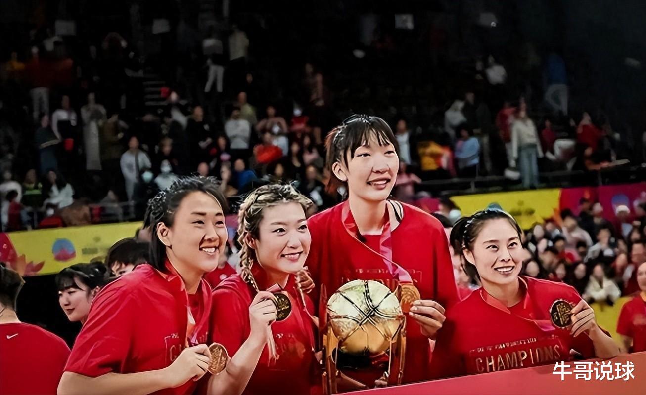 苗立杰：目前中国女篮，具备打WNBA实力的球员只有2人，小宝不行