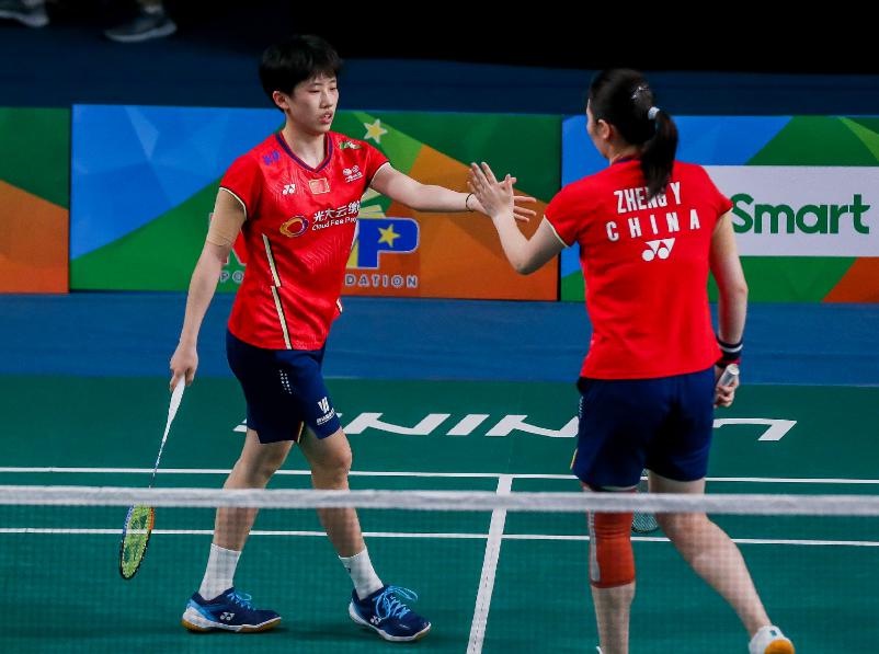 中国夺得两金！男双、女双成功夺得冠军，对手受伤遗憾退赛(3)