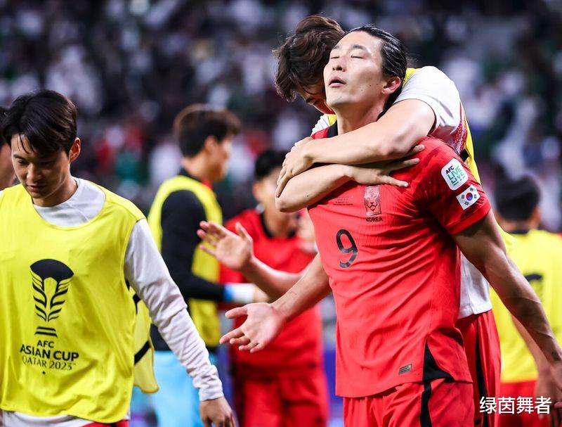 5-3！韩国队阴谋得逞，踢假球后成功晋级，沙特主帅提前离场抗议(4)