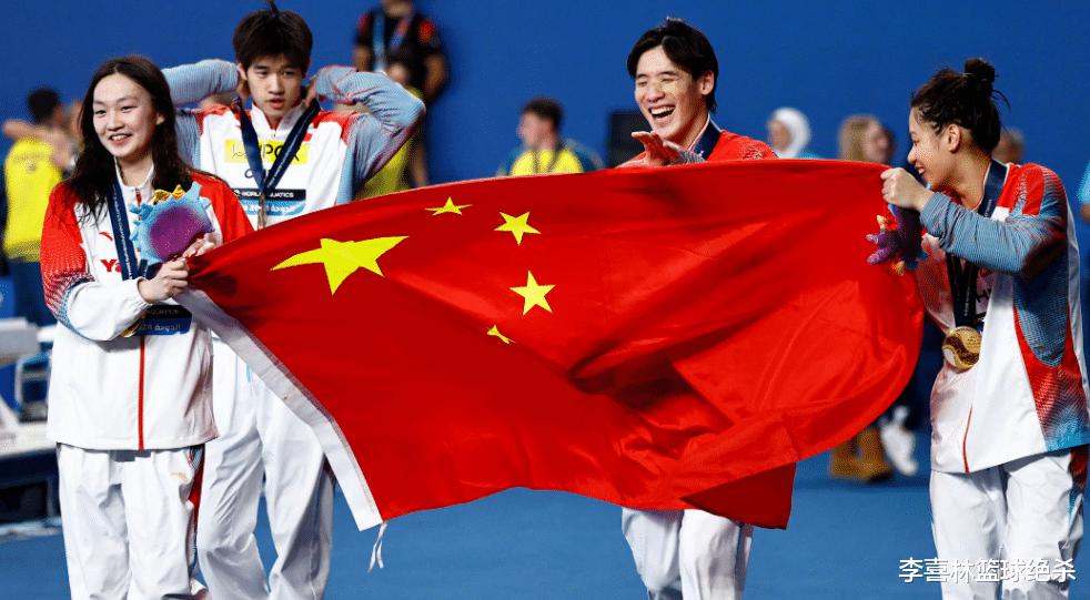 加冕世界冠军！中国游泳18岁女神夺冠，新颜值担当真美：接班刘湘