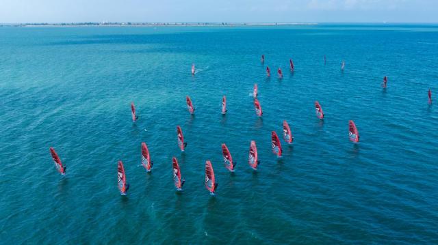 全国青年帆板&风筝板锦标赛 即将于海南博鳌开赛(1)