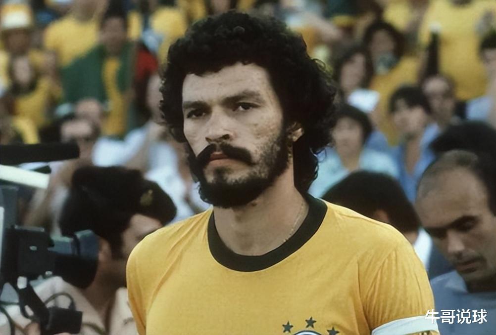 小罗：巴西足球史上，能称为传奇巨星的只有5人，我自己还不够格