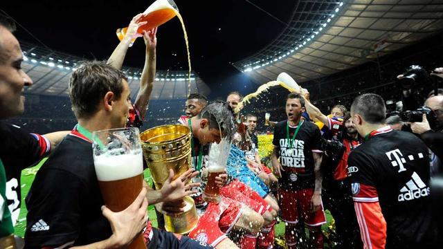 德甲联赛冠军庆祝啤酒 德国杯决赛庆祝仪式禁止“啤酒浴”(1)