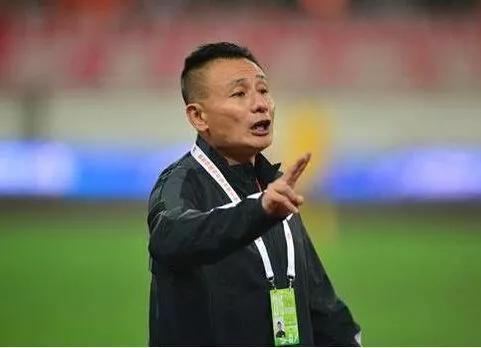 李霄鹏离开武汉卓尔，金钟夫、宫磊和郑斌，谁做武汉队教练最合适？(2)