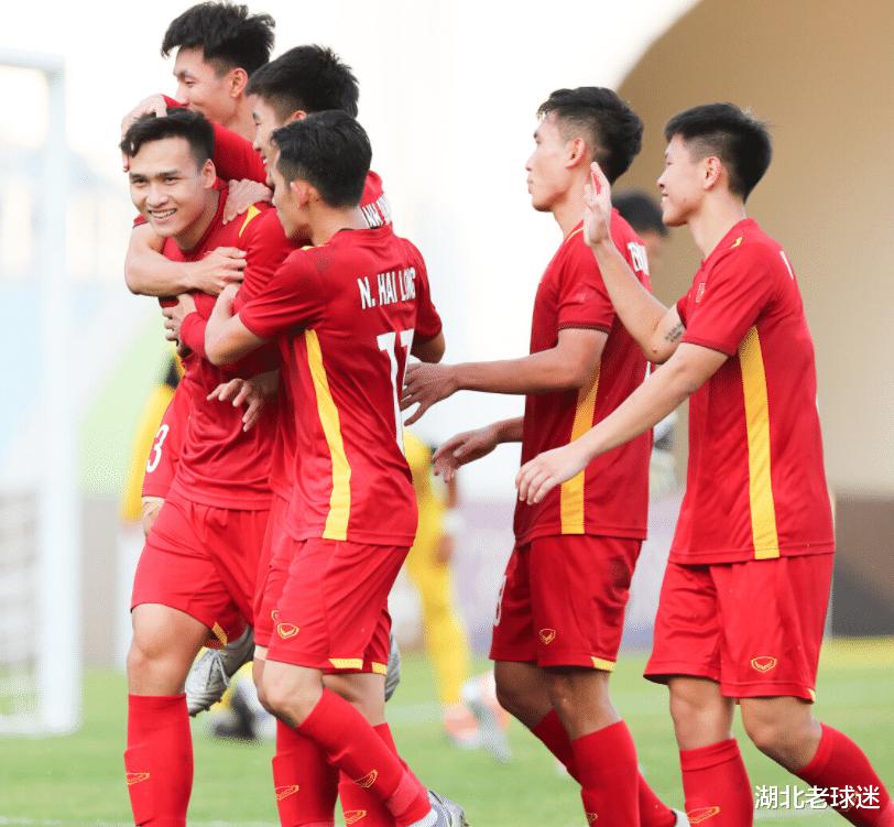 U23亚洲杯：泰国队学国足大量归化最终出局，越南又进了8强(4)
