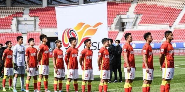 前天广州恒大队内发生争论，核心被队友指责，教练组很着急