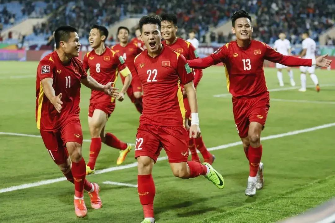 越南足球定10年规划：超越中国男足 打进2026世界杯 女足亚洲前四
