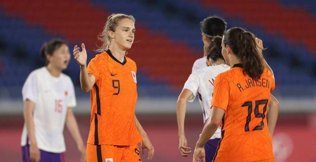 12-0！荷兰女足又发飙，8分钟4球，中国女足何时能报2-8之仇？(3)