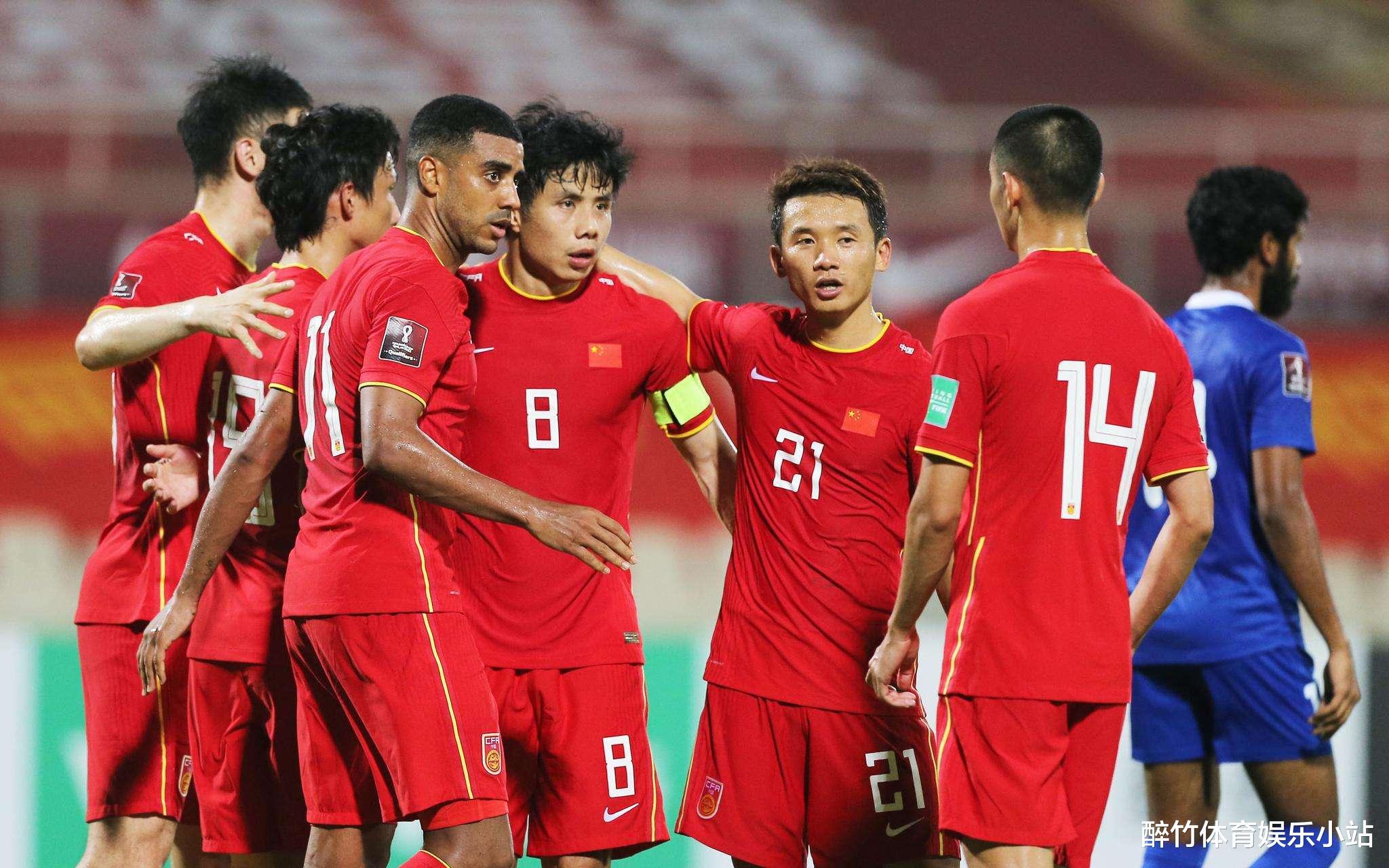 东亚杯在即，国足5位超龄球员中3人遭遇伤病，年轻球员获得机会！