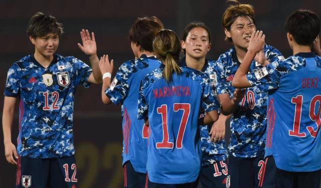4-1！日本队好强，58分钟进4球，中国女足形势：3-0韩国返榜首(1)
