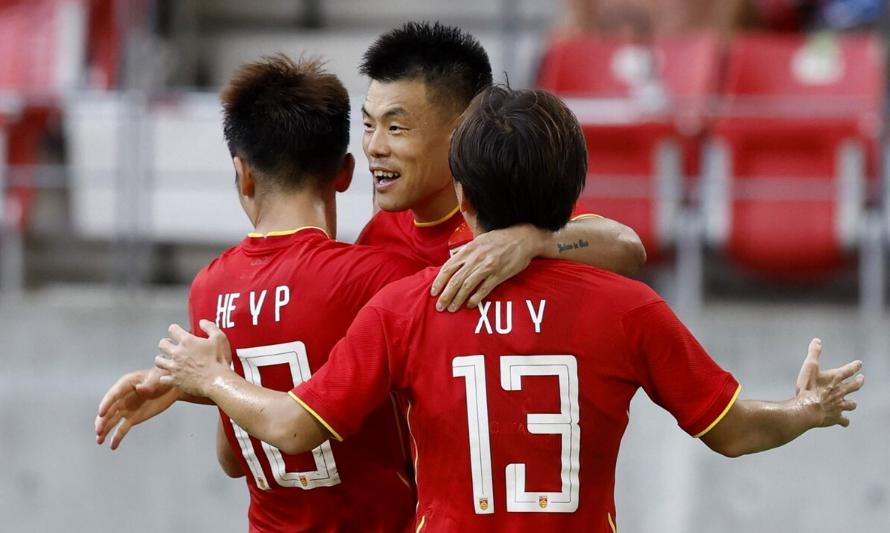 1-1到1-3！中国男足U21主力抢眼，鲁能中场神仙球，上二阵酿大败(3)